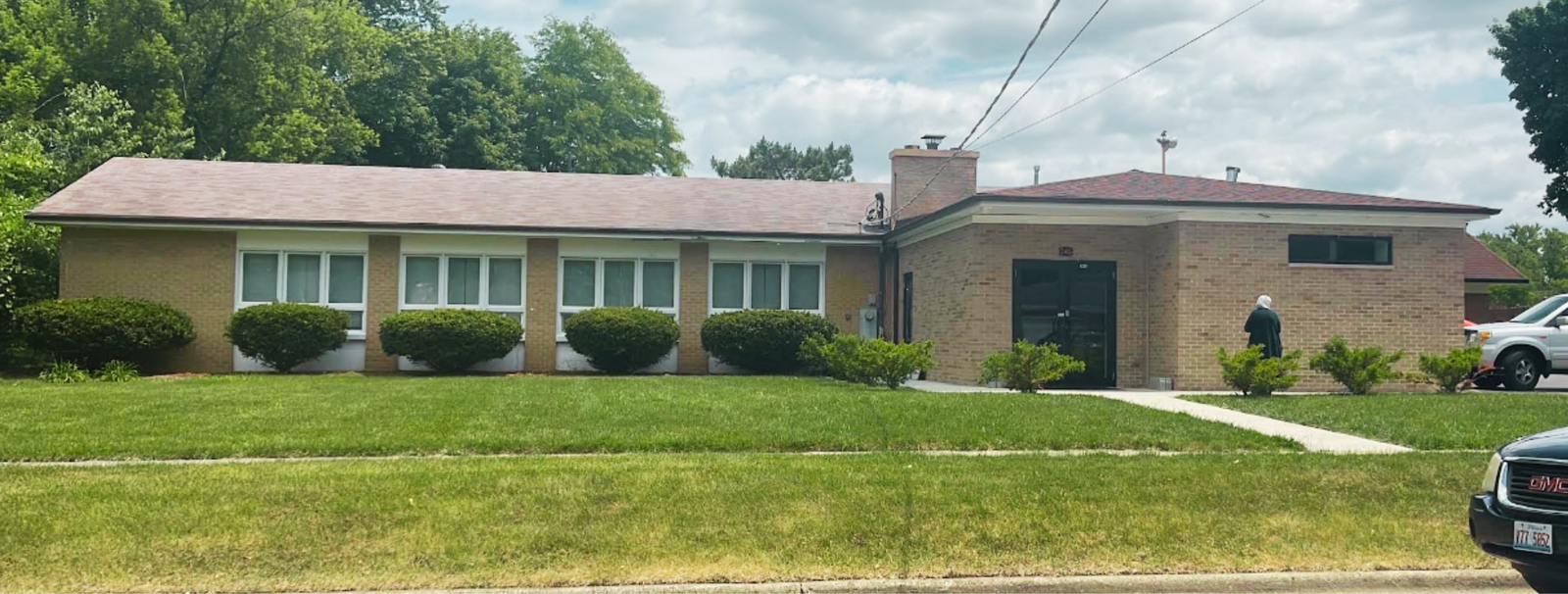 Exterior view of Islamic Community Center Elgin Elgin building